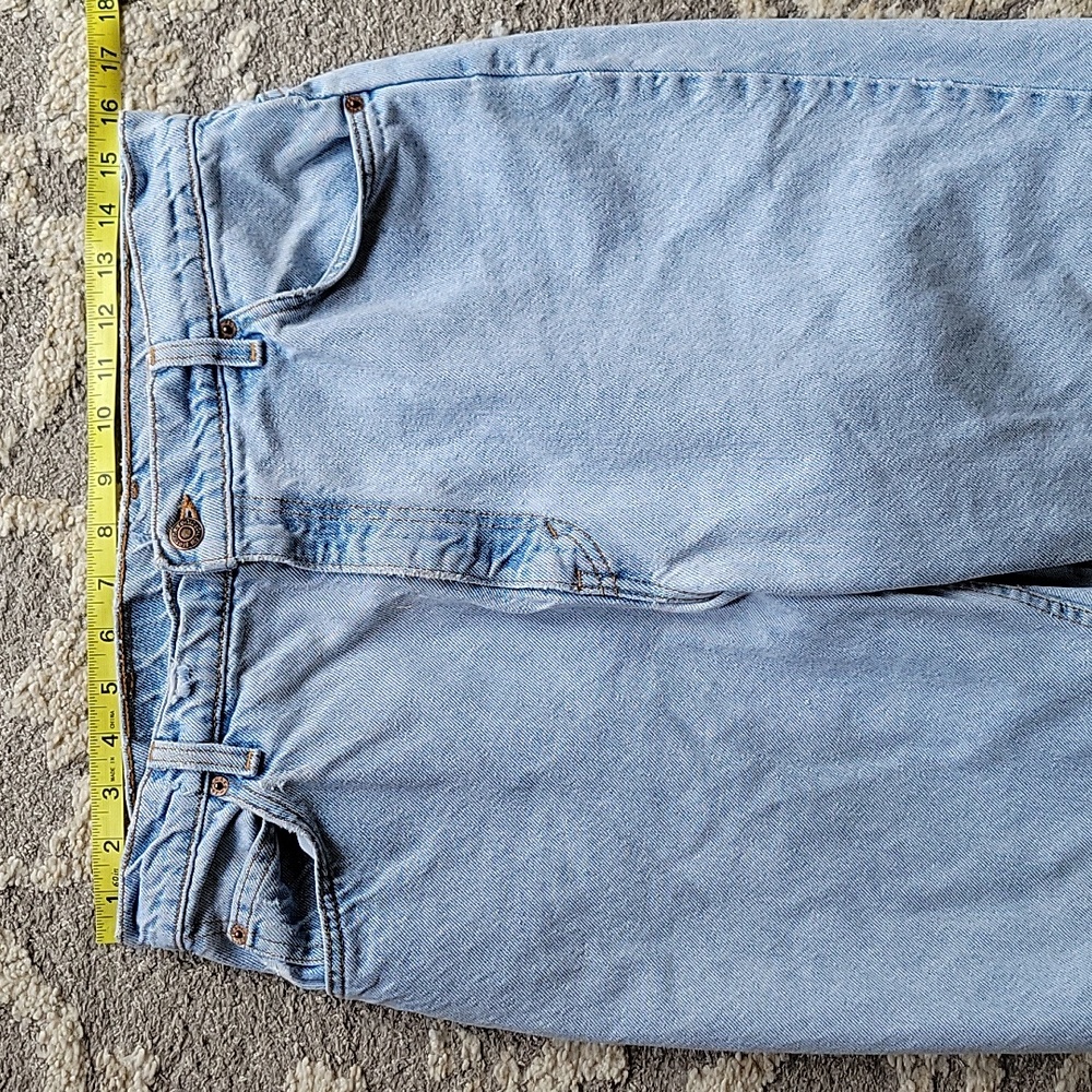 Vintage 90s Levis 951 High Waisted Light  Wash Mom Jeans 32 - Picture 3 of 12